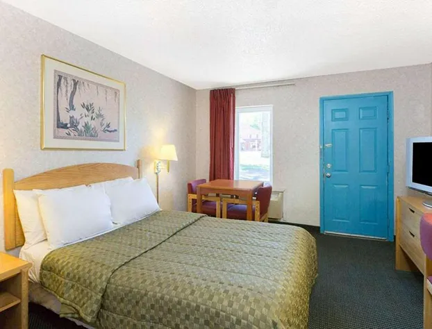 Night Lodge hotel detail image 3