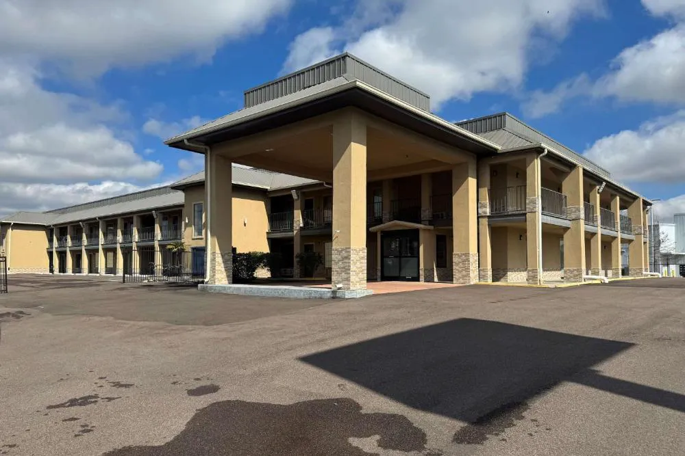 Super 8 by Wyndham Jackson MS Near the Fairgrounds hotel hero