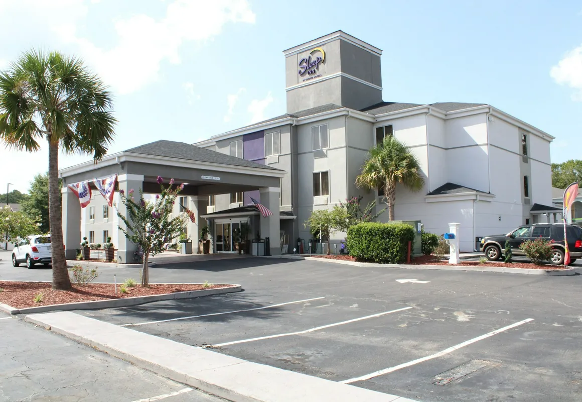 Wingate By Wyndham Kings Bay Naval Base hotel hero