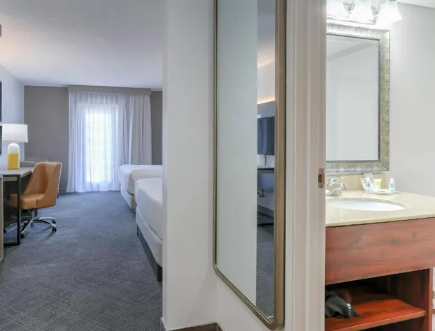 Comfort Inn & Suites At Dollywood Lane hotel detail image 3