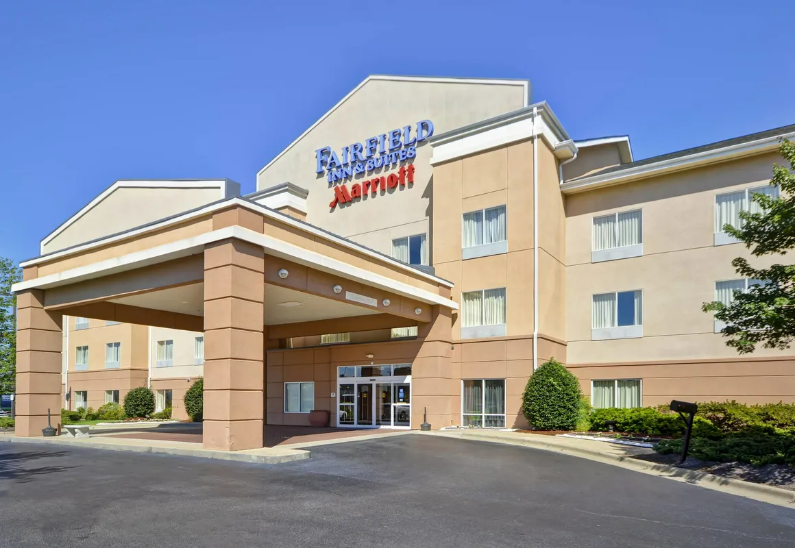 Fairfield Inn & Suites by Marriott Birmingham Fultondale/I65 hotel hero