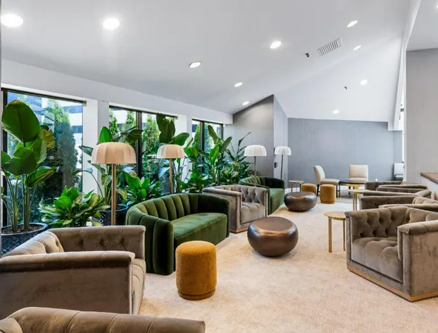 DoubleTree by Hilton Fairfield Hotel & Suites hotel detail image 1