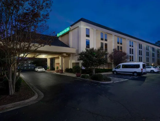 CLT Airport Inn & Suites hotel detail image 1