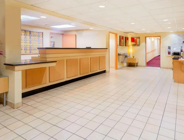 CLT Airport Inn & Suites hotel detail image 4