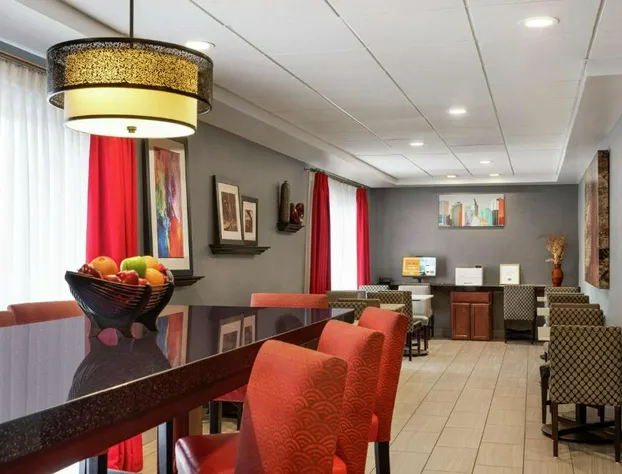 Hampton Inn Kansas City/Blue Springs hotel detail image 3