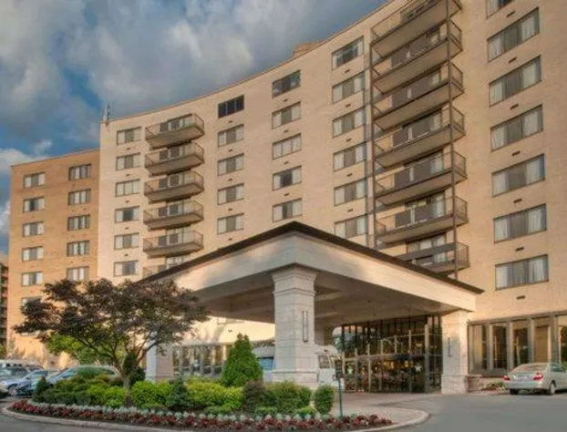 Arlington Court Suites, a Clarion Collection Hotel hotel detail image 1