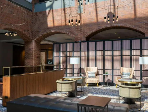 Philadelphia Marriott Old City hotel detail image 4