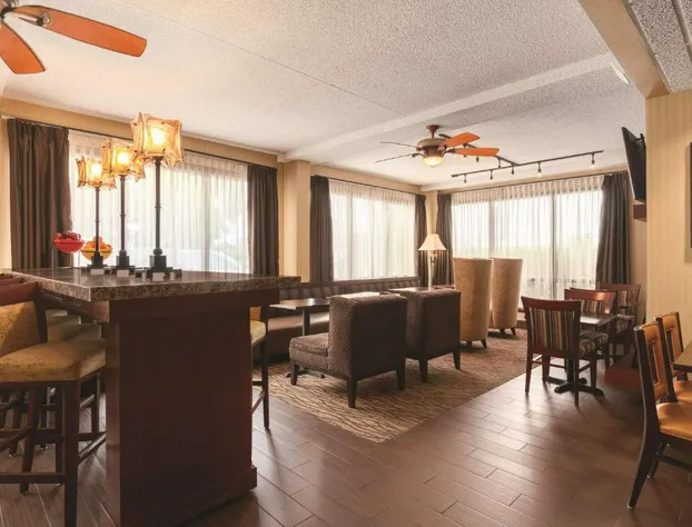 Hampton Inn Des Moines-Airport hotel detail image 2