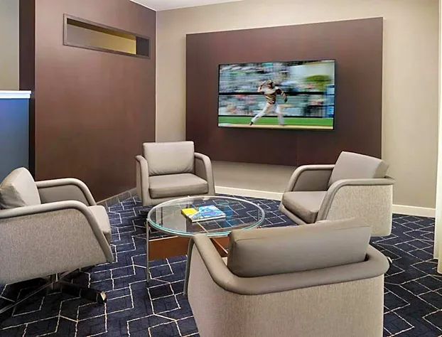 Courtyard by Marriott Charlottesville hotel detail image 4