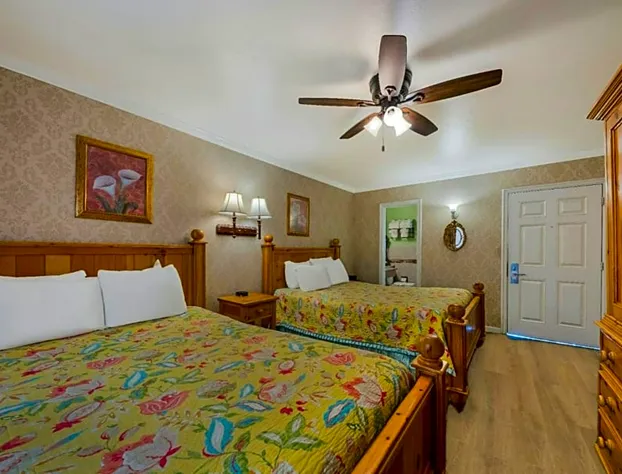 Carmel Inn And Suites hotel detail image 4