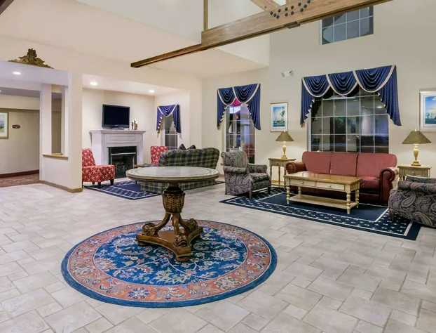 Howard Johnson by Wyndham Mystic hotel detail image 4