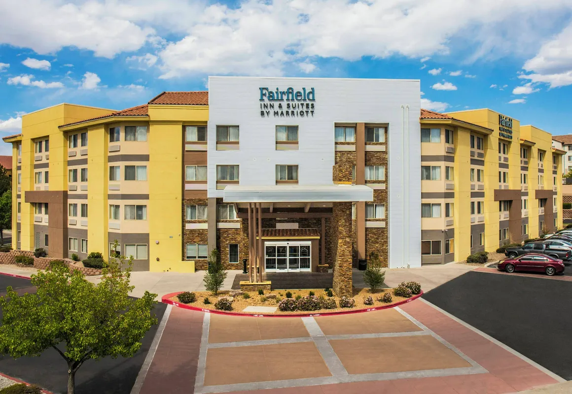 Fairfield Inn & Suites by Marriott Albuquerque Airport hotel hero