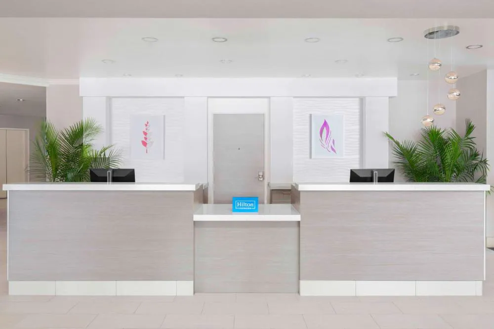 Hilton Garden Inn Calgary Airport hotel hero