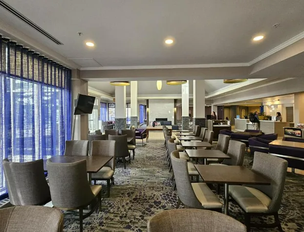 Hilton Garden Inn Calgary Airport hotel detail image 4