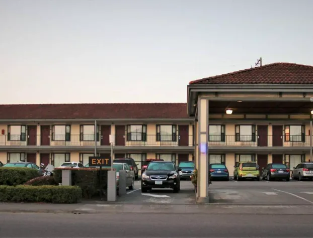 Rodeway Inn Humboldt Bay - Redwood Area hotel detail image 1