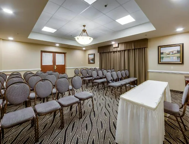 Monte Carlo Inn Vaughan Suites hotel detail image 2