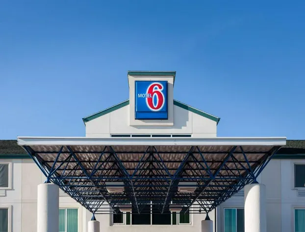 Motel 6 Anchorage, AK - Midtown hotel detail image 1