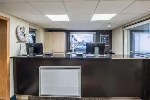 Rodeway Inn Dubuque hotel detail image 1