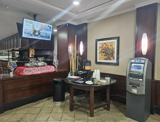 Holiday Inn Montreal Aeroport Airport hotel detail image 4