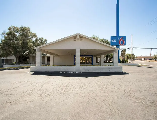 Motel 6 Kingman, AZ - Route 66 West hotel detail image 3