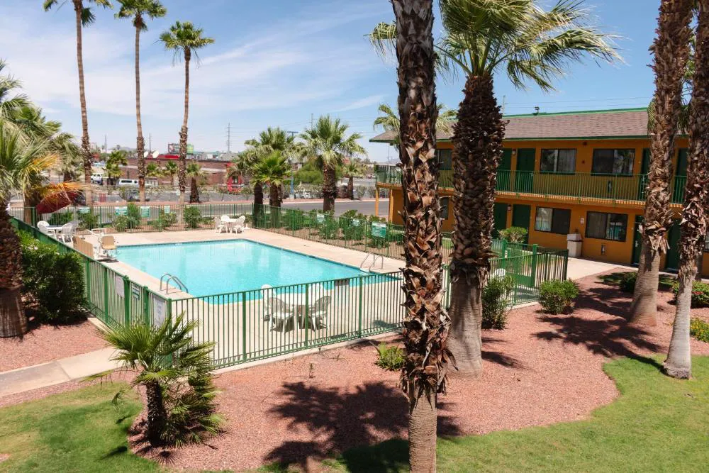 Budgetel Inn & Suites Yuma hotel hero