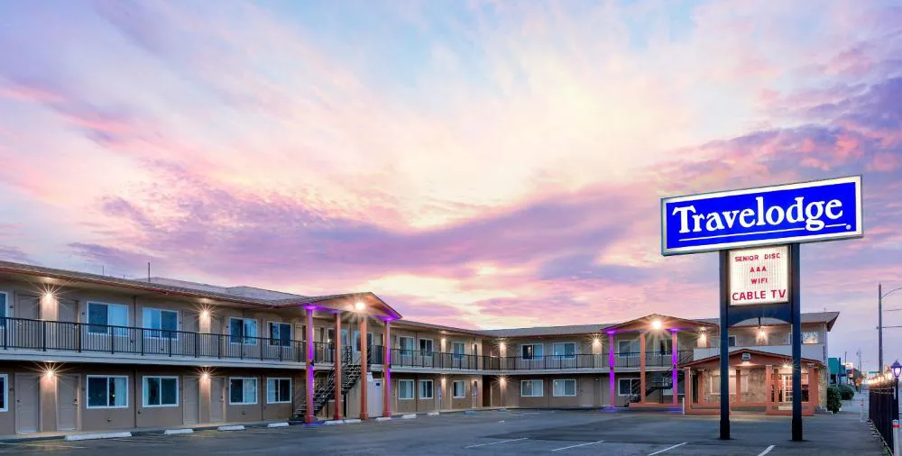 Travelodge by Wyndham Eureka hotel hero