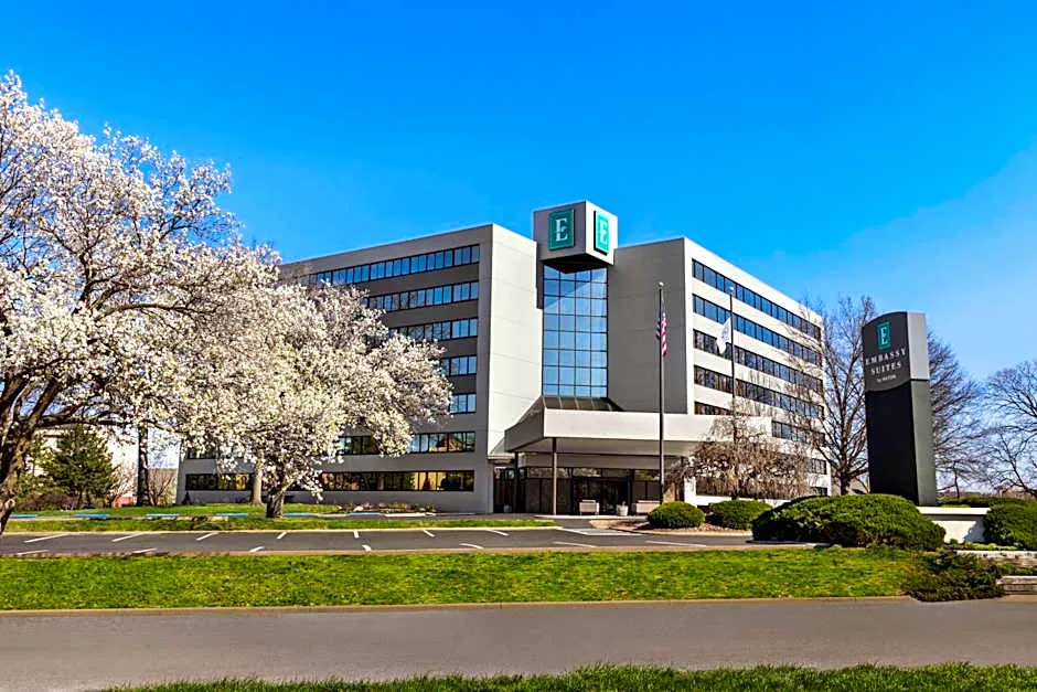 Embassy Suites by Hilton Kansas City Overland Park hotel hero