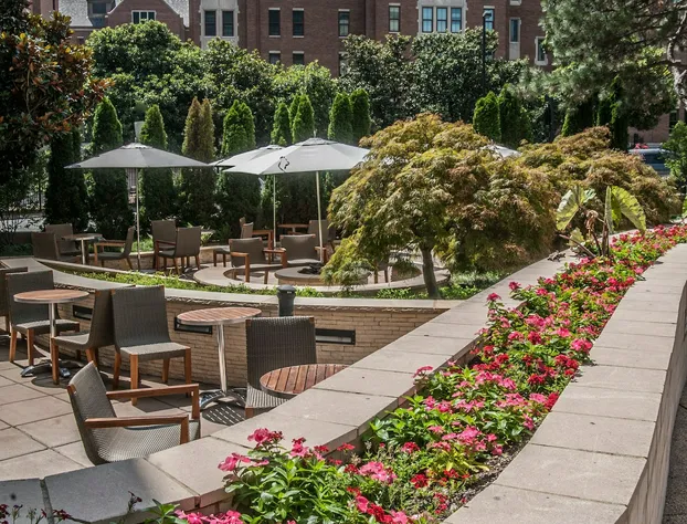 Loews Nashville Hotel at Vanderbilt Plaza hotel detail image 3