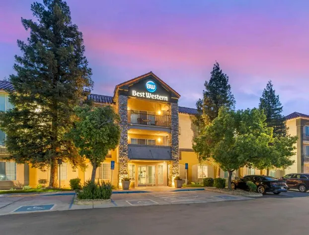 Best Western Visalia Hotel hotel detail image 3