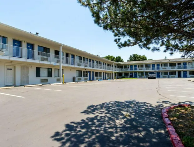 Motel 6 Redding, CA - Central hotel detail image 1