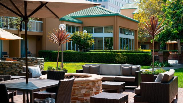 Courtyard by Marriott San Mateo Foster City hotel detail image 2