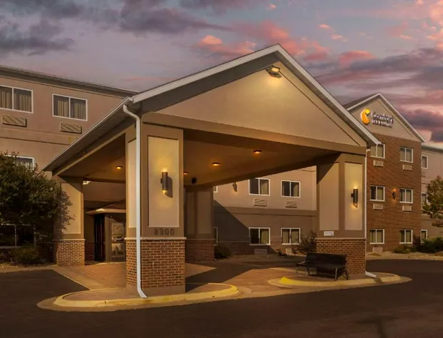 Comfort Inn & Suites Davenport - Quad Cities hotel detail image 2