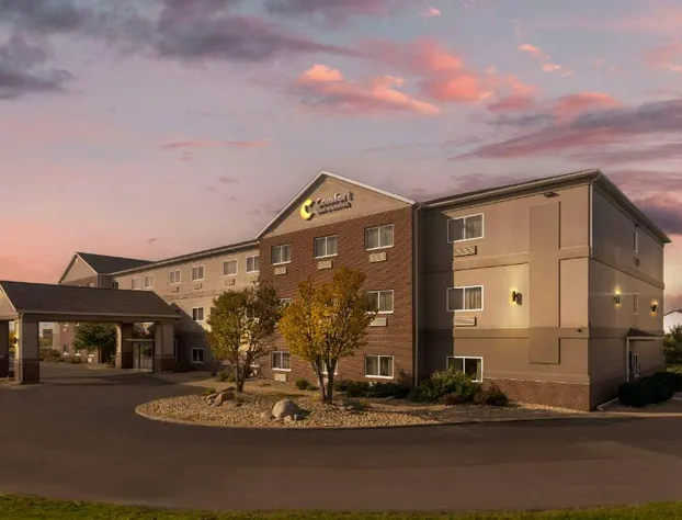 Comfort Inn & Suites Davenport - Quad Cities hotel detail image 1