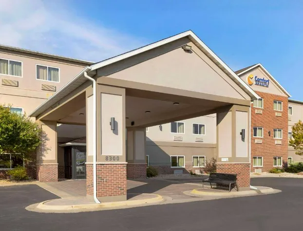 Comfort Inn & Suites Davenport - Quad Cities hotel detail image 2