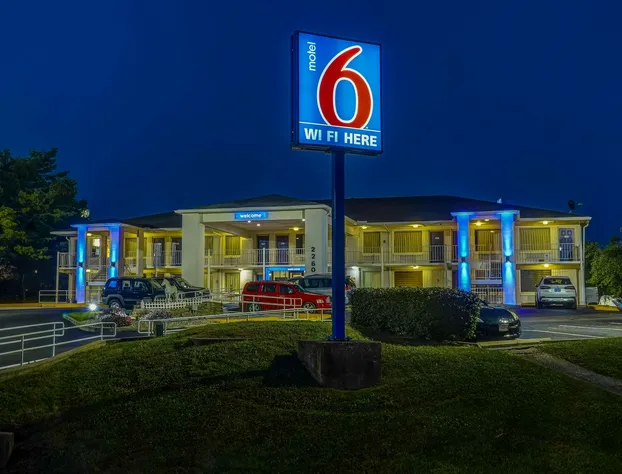 Motel 6 Lexington I-75 Hamburg hotel detail image 1