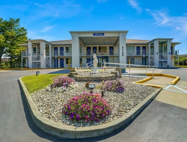 Motel 6 Lexington I-75 Hamburg hotel detail image 2