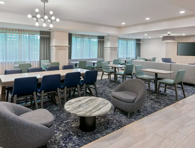 Hampton Inn Hartford/Airport hotel detail image 2