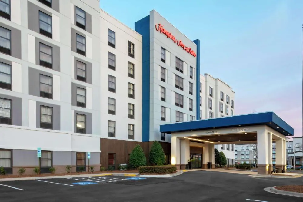 Hampton Inn & Suites Concord/Charlotte hotel hero