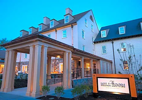 Boar's Head Resort hotel hero