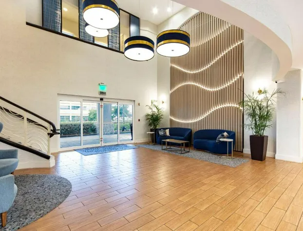 Hampton Inn & Suites Miami-Airport South-Blue Lagoon hotel detail image 3