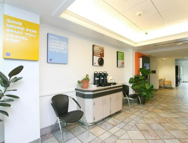 Motel 6 Colchester, VT - Burlington hotel detail image 3