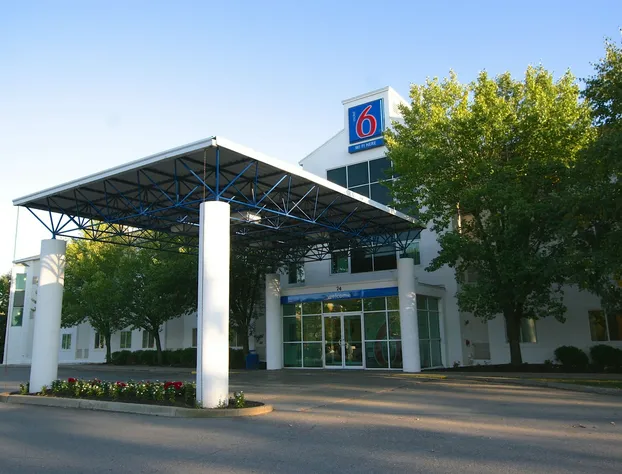 Motel 6 Colchester, VT - Burlington hotel detail image 2