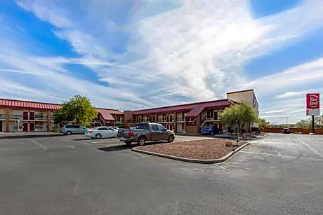 Red Roof Inn Tucson South - Airport hotel hero
