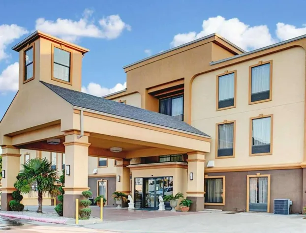 Comfort Inn Corsicana East hotel detail image 2