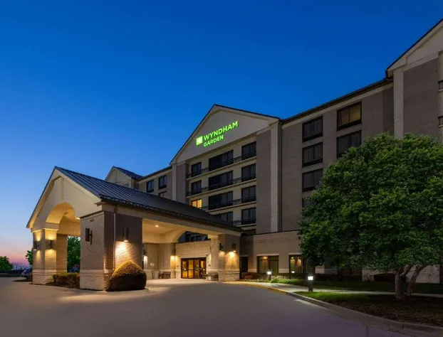 Wyndham Garden Kansas City Airport hotel detail image 2