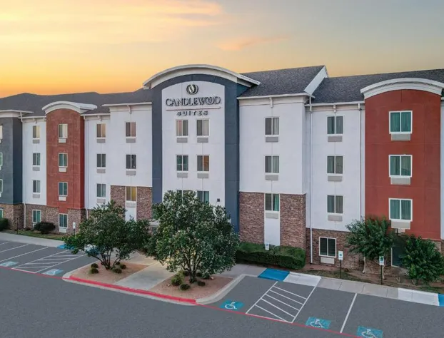 Candlewood Suites Midland SW by IHG hotel detail image 4
