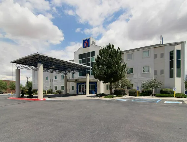 Motel 6 Albuquerque, NM - North hotel detail image 3