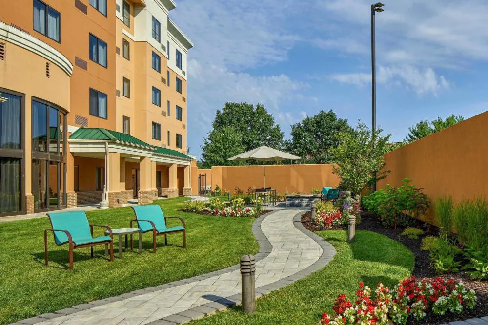 Courtyard by Marriott Philadelphia Langhorne hotel hero