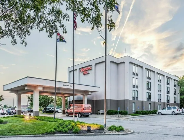 Hampton Inn Kansas City-Airport hotel detail image 1