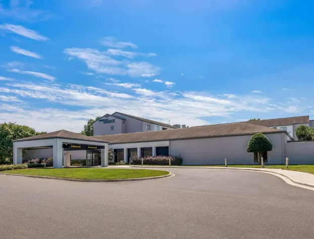 Sonesta Select Charlotte University Research Park hotel detail image 4